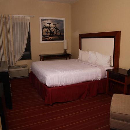 Days Inn By Wyndham Semmes Mobile Kültér fotó